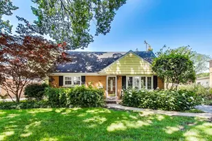 210 N Russel St, Mount Prospect, IL 60056 - Photo 1