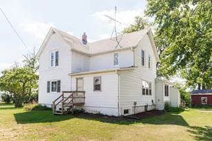 245 S Somonauk Rd, Cortland, IL 60112 - Photo 1