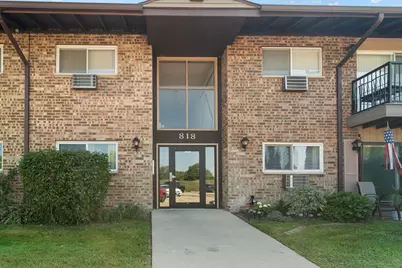 818 E Old Willow Road #207, Prospect Heights, IL 60070 - Photo 1