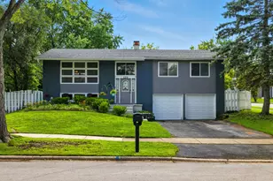 229 Charlestown Dr, Bolingbrook, IL 60440 - Photo 1