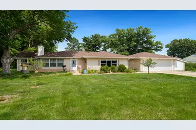 402 Glendale Road, Loves Park, IL 61111 - Photo 1