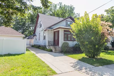 523 N Liberty Street, Elgin, IL 60120 - Photo 1