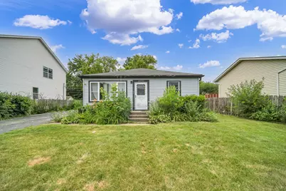 20772 N Elizabeth Avenue, Prairie View, IL 60069 - Photo 1