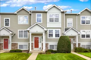 643 Holiday Ln, Hainesville, IL 60073 - Photo 1