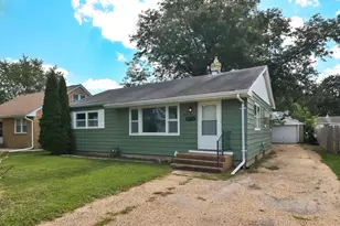 1632 Pierce Ave, Rockford, IL 61103 - Photo 1