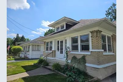 25 S Lord Street, Carpentersville, IL 60110 - Photo 1