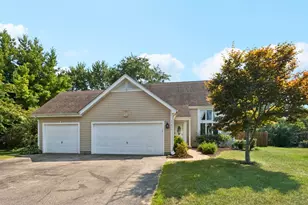 17431 W Dartmoor Dr, Grayslake, IL 60030 - Photo 1