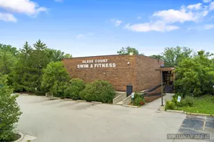 830 E Roosevelt Rd, Lombard, IL 60148 - Photo 1