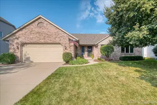 1331 Yorkshire Dr, Sycamore, IL 60178 - Photo 1