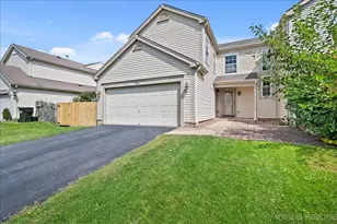 136 Horizon Cir, Carol Stream, IL 60188 - Photo 1