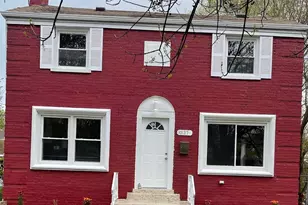 10127 S Paxton Ave, Chicago, IL 60617 - Photo 1