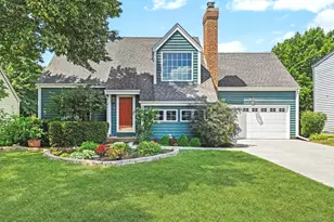 12 Sextant Dr, Third Lake, IL 60030 - Photo 1