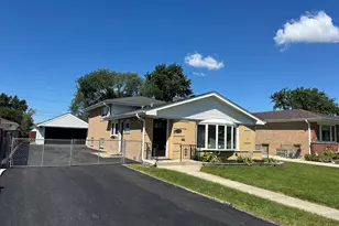 8244 Austin Ave, Burbank, IL 60459 - Photo 1