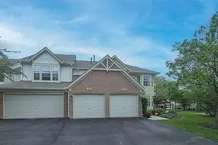 501 Pembrook Ct N, Crystal Lake, IL 60014 - Photo 1