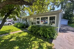 2105 W Grove Ave, Waukegan, IL 60085 - Photo 1