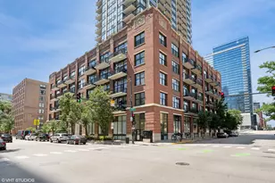 210 S Desplaines St, Chicago, IL 60661 - Photo 1