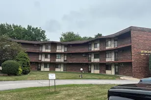 2306 Holiday Ter, Lansing, IL 60438 - Photo 1