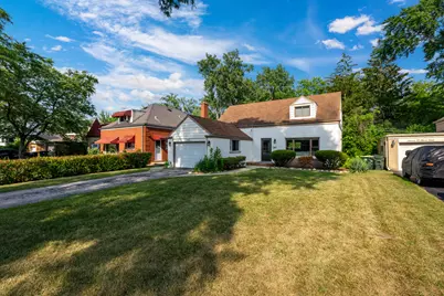 7025 N Kenton Avenue, Lincolnwood, IL 60712 - Photo 1