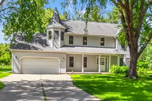 37 N West Dr, Oswego, IL 60543 - Photo 1