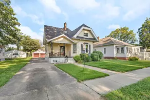 1104 S Bloomington St, Streator, IL 61364 - Photo 1