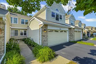 3056 N Daniels Ct, Arlington Heights, IL 60004 - Photo 1