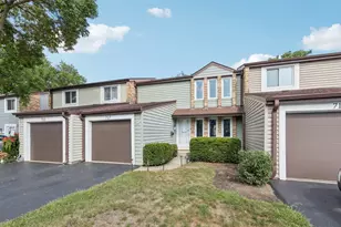 717 Clearwater Ct, Wheeling, IL 60090 - Photo 1
