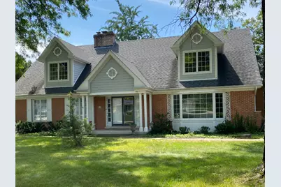 20 Chatham Lane, Oak Brook, IL 60523 - Photo 1