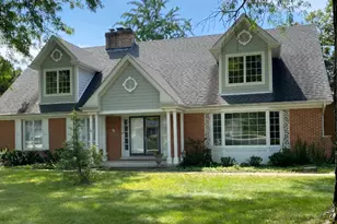 20 Chatham Ln, Oak Brook, IL 60523 - Photo 1