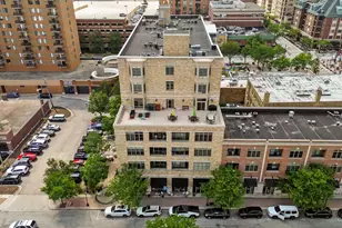 10 S Dunton Ave, Arlington Heights, IL 60005 - Photo 1