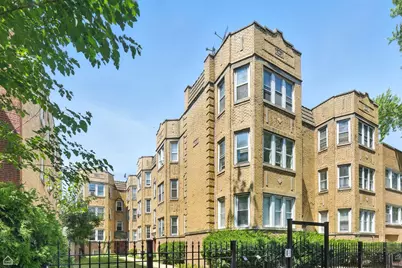 6214 N Mozart Street #3E, Chicago, IL 60659 - Photo 1
