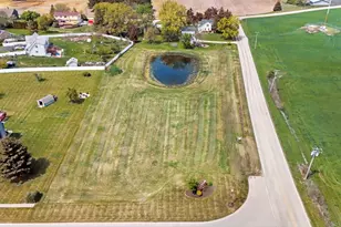 3 Ronhill Rd, Yorkville, IL 60560 - Photo 1