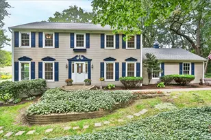 547 Lakeview Ct, Bartlett, IL 60103 - Photo 1