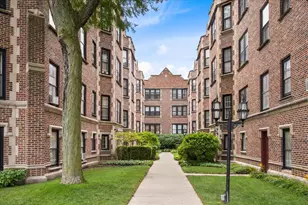 574 Sheridan Square, Evanston, IL 60202 - Photo 1