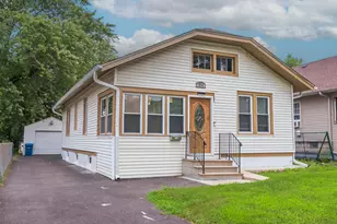 814 5th Ave, Aurora, IL 60505 - Photo 1