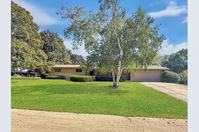 1460 Bolkinwood Drive, Freeport, IL 61032 - Photo 1