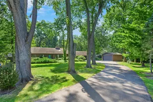 1919 Thornwood Ln, Riverwoods, IL 60015 - Photo 1