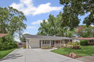 230 Brookhaven Dr, Elk Grove Village, IL 60007 - Photo 1