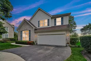 2033 Inverness Dr, Vernon Hills, IL 60061 - Photo 1