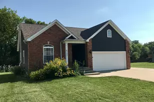 702 W Hudson St, Princeton, IL 61356 - Photo 1