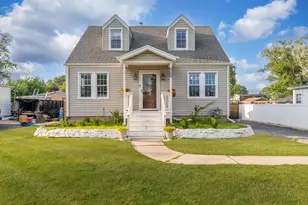 250 Village Dr, Northlake, IL 60164 - Photo 1