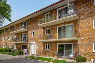 9420 Greenbriar Dr, Hickory Hills, IL 60457 - Photo 1