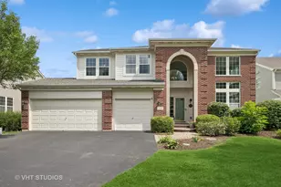 390 Sterling Cir, Cary, IL 60013 - Photo 1