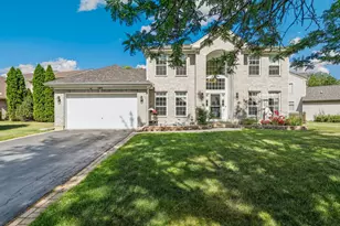 545 Waterford Dr, Oswego, IL 60543 - Photo 1