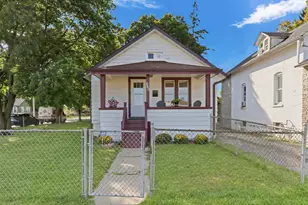 318 S Butrick St, Waukegan, IL 60085 - Photo 1