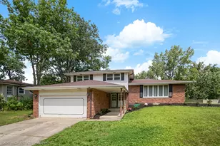 6650 W 131st St, Palos Heights, IL 60463 - Photo 1