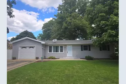 235 Hansen Circle Drive, Clifton, IL 60927 - Photo 1