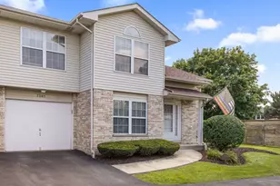 7303 White Ash Dr, Justice, IL 60458 - Photo 1