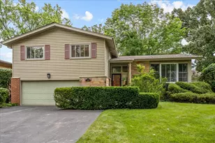 1141 Kenton Rd, Deerfield, IL 60015 - Photo 1