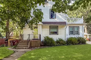 116 E Fuller St, Freeport, IL 61032 - Photo 1