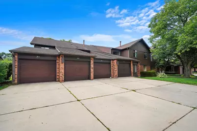 26 Creekside Circle #C, Elgin, IL 60123 - Photo 1